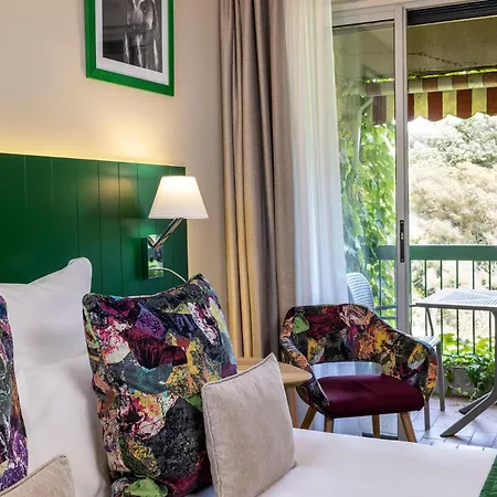 Hotel & Residence Lou Paradou Greoux Les Bains Room photo